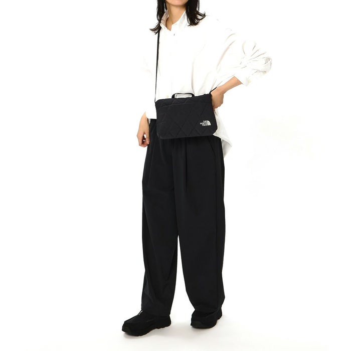 ノースフェイス キルティング 斜めがけ バッグ ジオフェイスポーチ NM32356 2L ポーチ バッグ クッション内蔵 グレー ネイビー ブラック 黒 ホワイト カーキ
