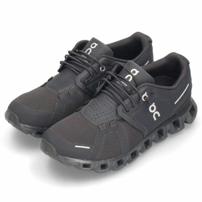 On オン レディース スニーカー スリッポン Cloud 5 クラウド 5 ランニングシューズ ゴム紐 軽量 運動 スポーツ タウンユース デイリーユース