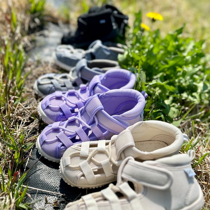 キッズ ベビー サンダル 女の子 男の子 水陸両用 脱げない つま先あり 水遊び 軽量 子ども靴 ウォーターシューズ 黒 スポーツサンダル グルカサンダル Parade 56302