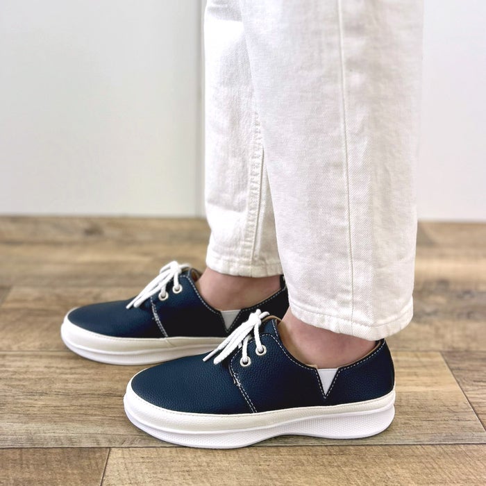 カジュアルシューズ レディース 軽量 歩きやすい 疲れにくい シンプル きれいめ 通勤 通学 スリッポン 紐 Parade 2345 2251