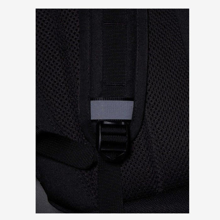 ノースフェイス リュック バック リープ30 32L THE NORTH FACE 62610 LEAP30 ブラック 黒 ホワイト レッド