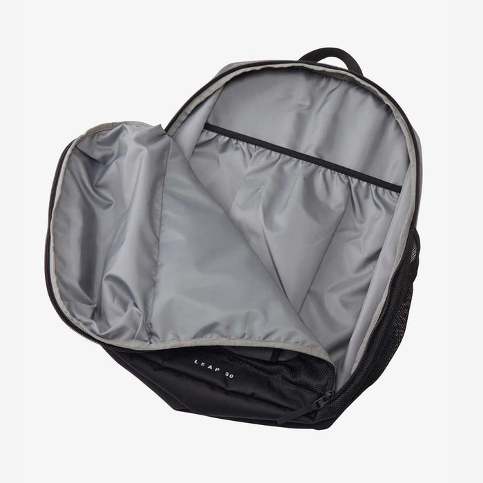 ノースフェイス リュック バック リープ30 32L THE NORTH FACE 62610 LEAP30 ブラック 黒 ホワイト レッド グレー