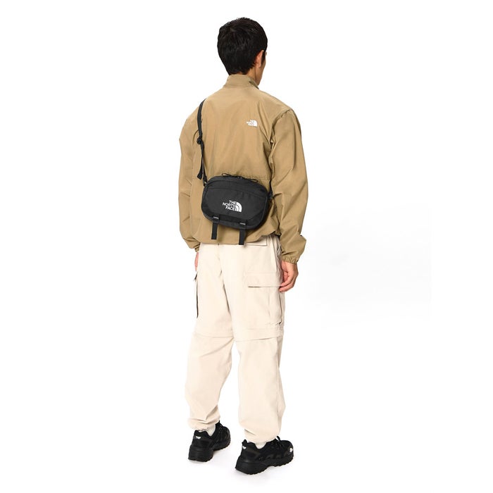 ノースフェイス ショルダーバック リープミニショルダー THE NORTH FACE NM72602 LEAP MINI SHOULDER 4L 貴重品 スマホ ミニポーチ ブラック 黒 ホワイト レッド グレー