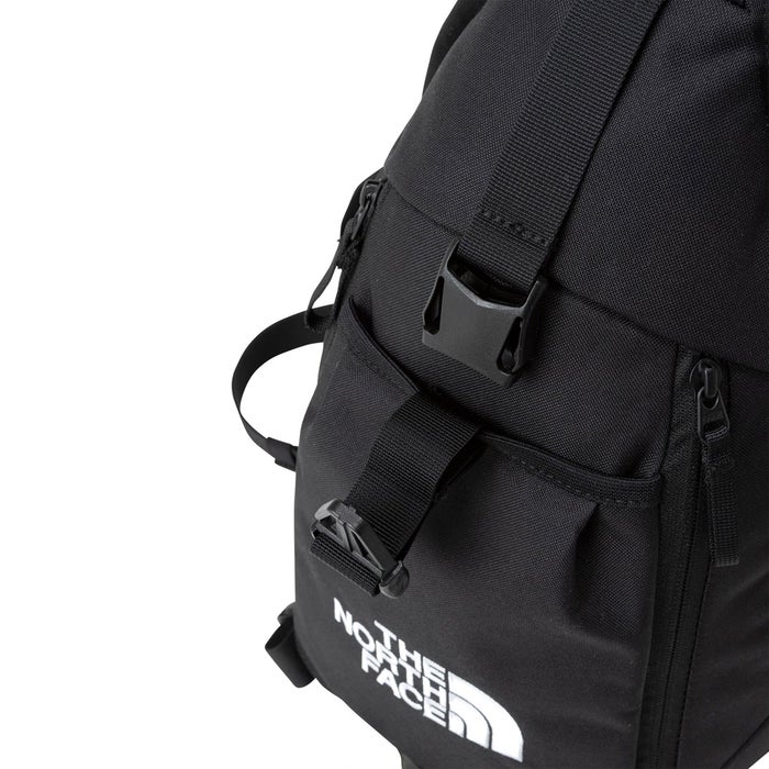 ノースフェイス ショルダーバッグ リープスリング THE NORTH FACE NM72600 LEAP SLING 7L スリングバッグ ボディバッグ ワンショルダー ブラック 黒 ホワイト レッド グレー