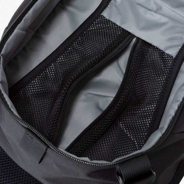 ノースフェイス ショルダーバッグ リープスリング THE NORTH FACE NM72600 LEAP SLING 7L スリングバッグ ボディバッグ ワンショルダー ブラック 黒 ホワイト レッド グレー