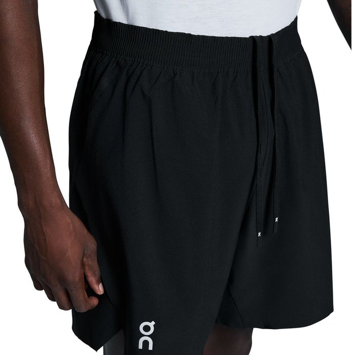 On オン 7" Core Shorts 7インチ コアショーツ ランニングショーツ メンズ ランニングパンツ ランニングウェア 1MF10740553 ブラック