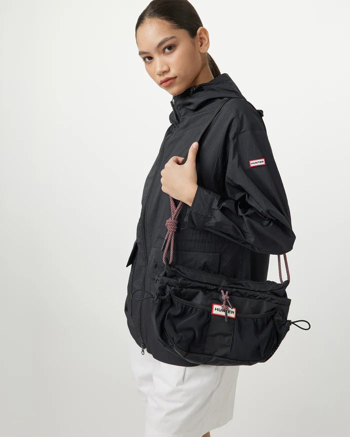 ハンター ショルダーバック ボディーバック 撥水 耐水 防水 軽量 耐久性 HUNTER トラベル クロスボディ 7123 斜め掛け ブラック 黒 ホワイト 白 グレー