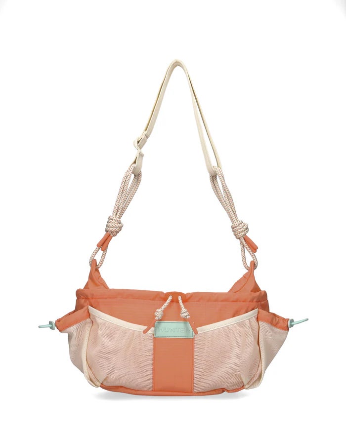 ハンター ショルダーバック ボディーバック 撥水 耐水 防水 軽量 耐久性 HUNTER トラベル クロスボディ 7123 斜め掛け ブラック 黒 ホワイト 白 グレー