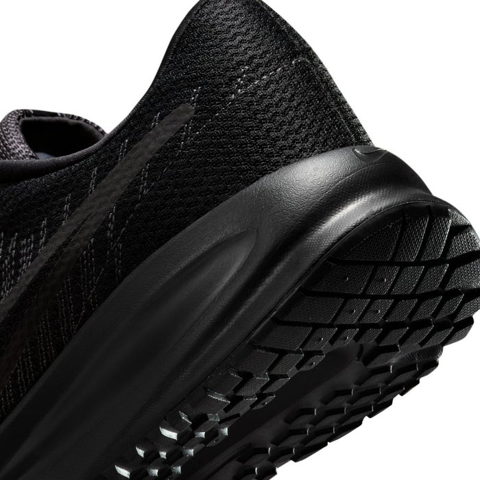 ナイキ スニーカー メンズ 黒 ランニングシューズ 厚底 NIKE Run Defy ラン デファイ HM9594-002 ジョギング スポーツ 運動 部活