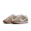 ナイキ パシフィック スエード レディース スニーカー 靴 NIKE PACIFIC SUEDE IQ6582-200 クリーム ローカット カジュアル レザー スエード ガムソール