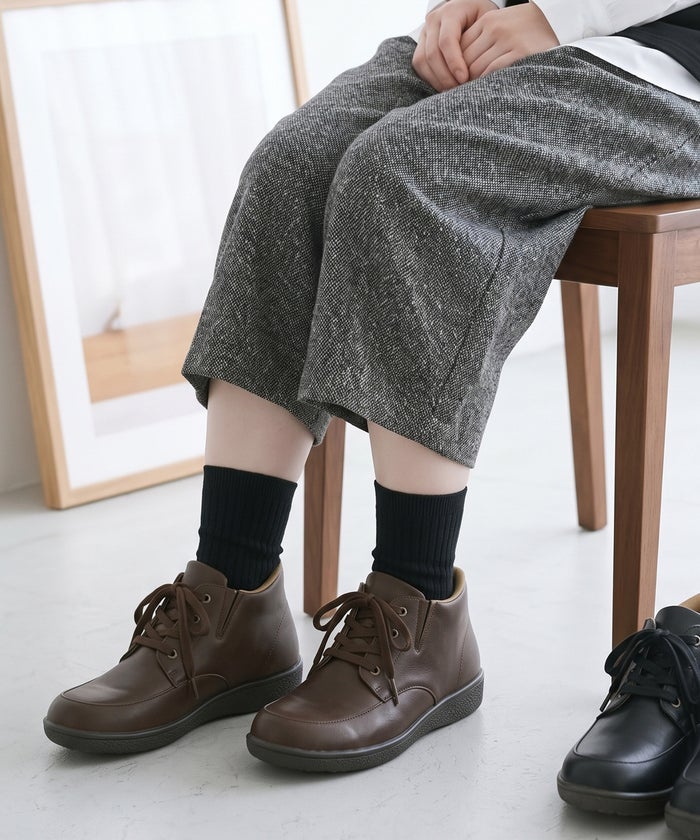 ハンズフリー 立ったまま履ける靴 レディース ショートブーツ 防水 防滑 4E ゆったり 幅広 軽量 脱ぎ履き簡単 レースアップ 紐 楽すぽっ Parade 62916 パレード